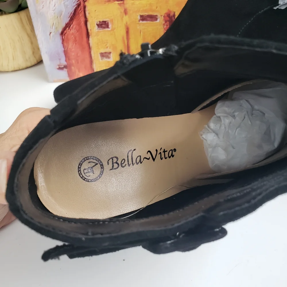 Bella Vita Black Suede Ankle Bootie Leather Rock Revival Bindi NIB sz 10